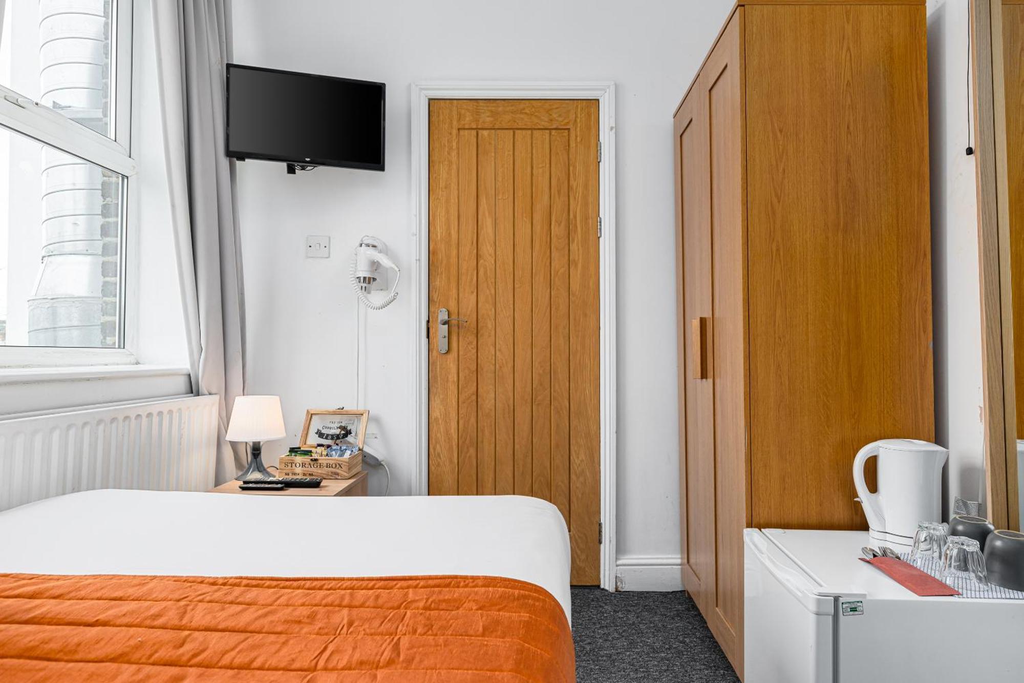 Ryam Suites Лондон Номер фото